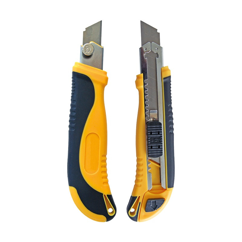 Нож строительный Biber 50119 усилен. с доп. кр. фикс.+ 3 з/лезв. 18 мм Нож строительный Biber 50119 усилен. с доп. кр. фикс.+ 3 з/лезв. 18 мм